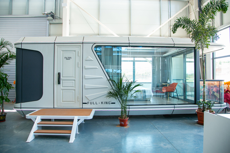 Полный король B5 Camping Capsule: Scenic Area Special, 270 ° View + Balcony Bar